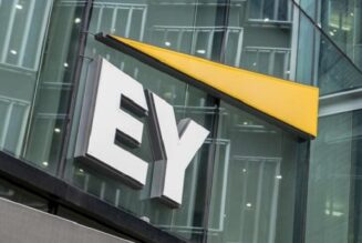 EY, KPMG back-offices issue advisories on return to work, indicating hybrid model