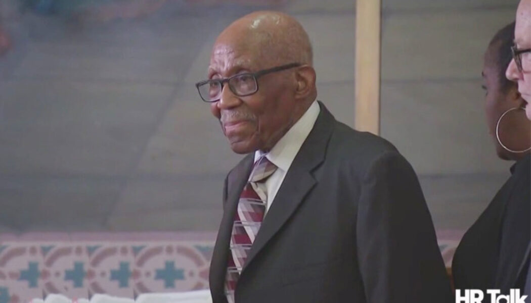 Age is just a number: 98-year-old Chicago man works full-time, 7 days a week