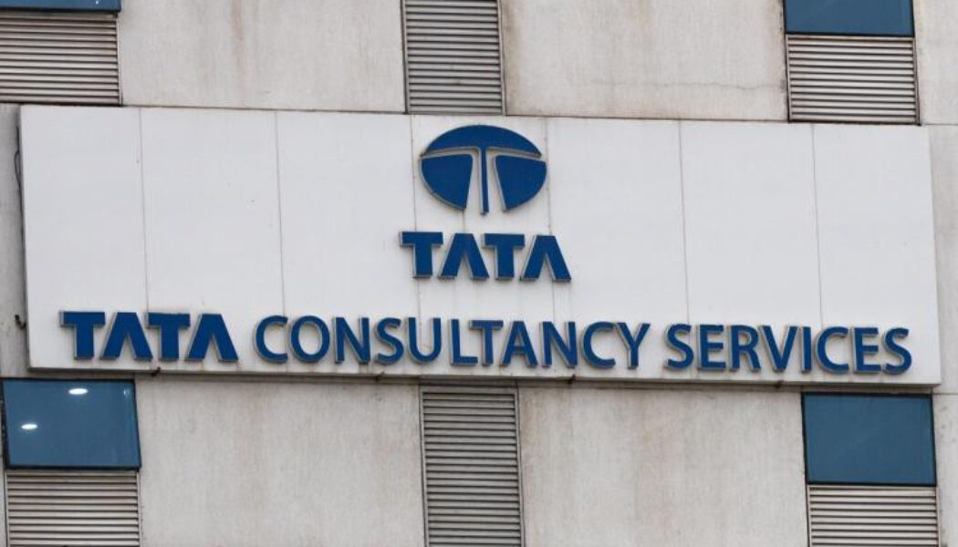 TCS Delays Onboarding Of Experienced Hires By 3 - 4 Months