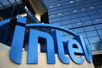 Intel reverses salary cuts, will compensate employees with RSUs