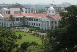 Kerala Government employees to receive Rs 4000 Onam bonus