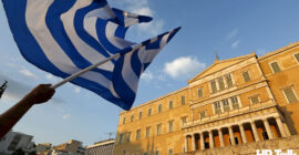 Greeks to adopt a six-day workweek, unions are dissatisfied