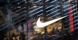 Nike reduces staffs at its Oregan headquarters by 740 in order to cut costs.
