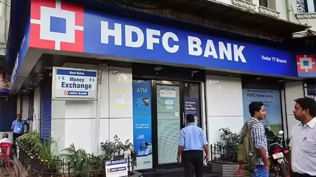 HDFC Bank Reports Workforce Changes and Expands AI Training in FY26 HDFC Bank Reports Workforce Changes and Expands AI Training in FY26