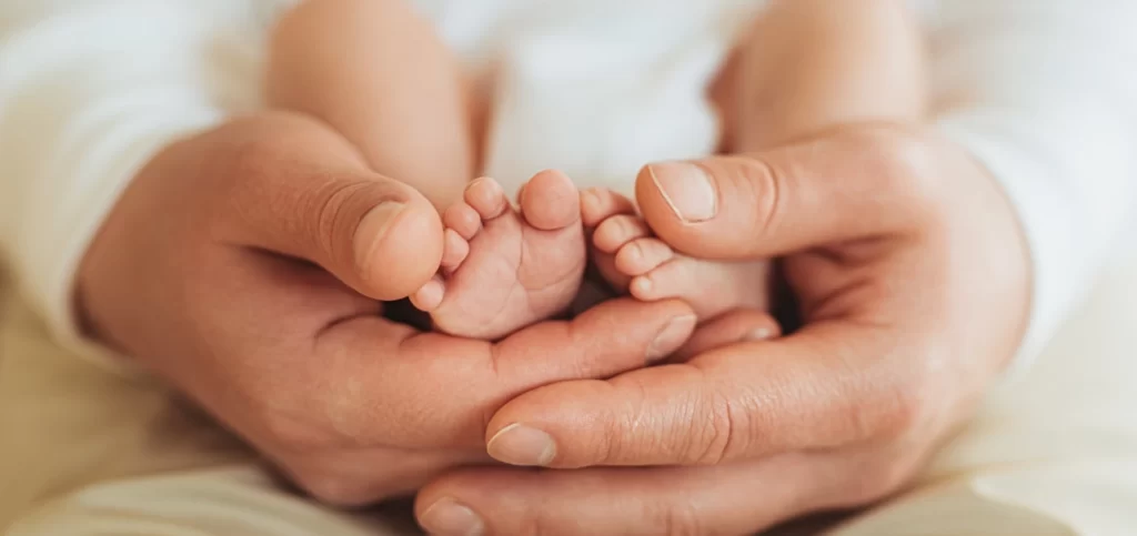 France Introduces Expanded Paid Parental Leave for Children Born or Adopted From 2026